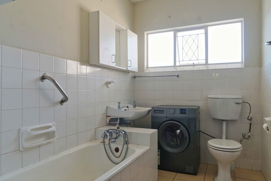 2 Bedroom Property for Sale in Beacon Bay Eastern Cape